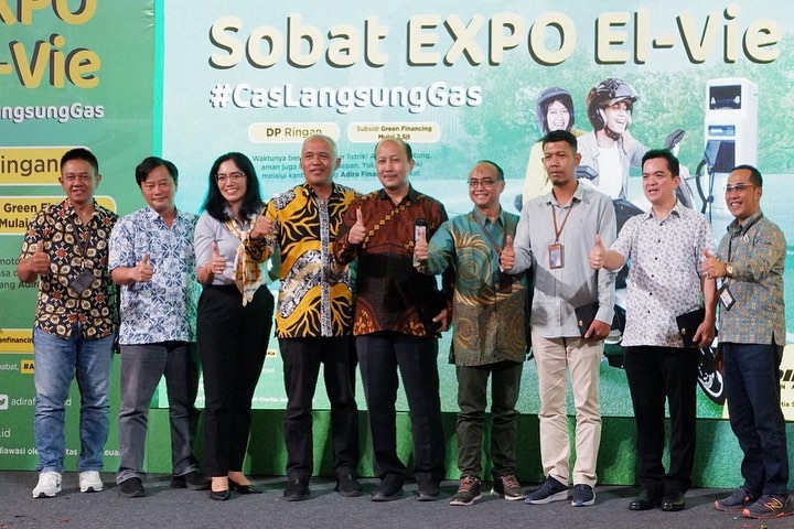 Quick Respon Kebijakan Green Otomotif, Adira Finance Buka Pameran Kendaraan Listrik Pertama di Yogyakarta