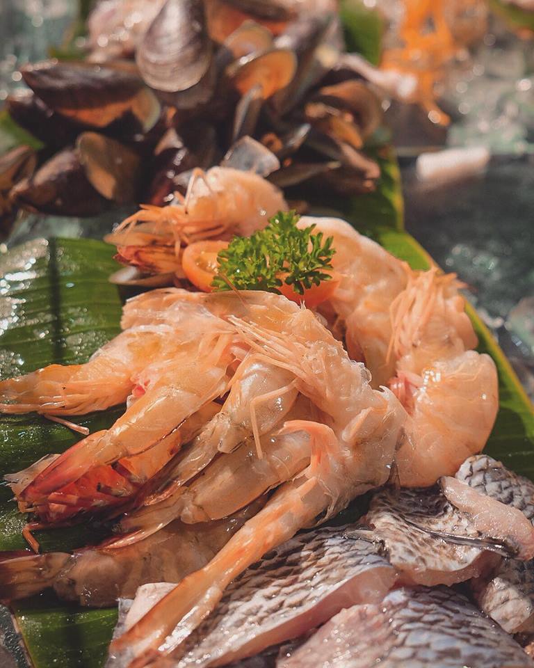 Dapoer Rustik dan Exquisite Seafood, Pilihan Buffet Terbaru Harper Mangkubumi