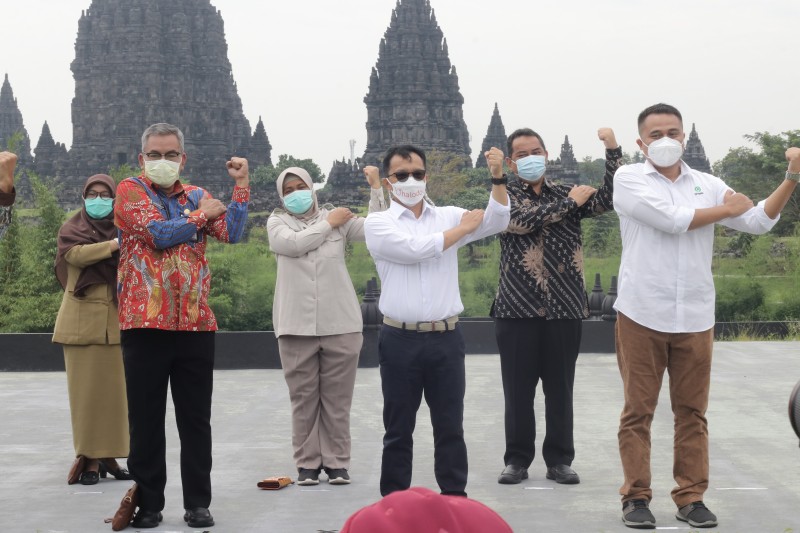 Dukung Wisata Aman, Pemkab Sleman didukung Halodoc dan Gojek Buka Pelayanan Vaksinasi COVID-19 Massal Drive Thru di Yogyakarta