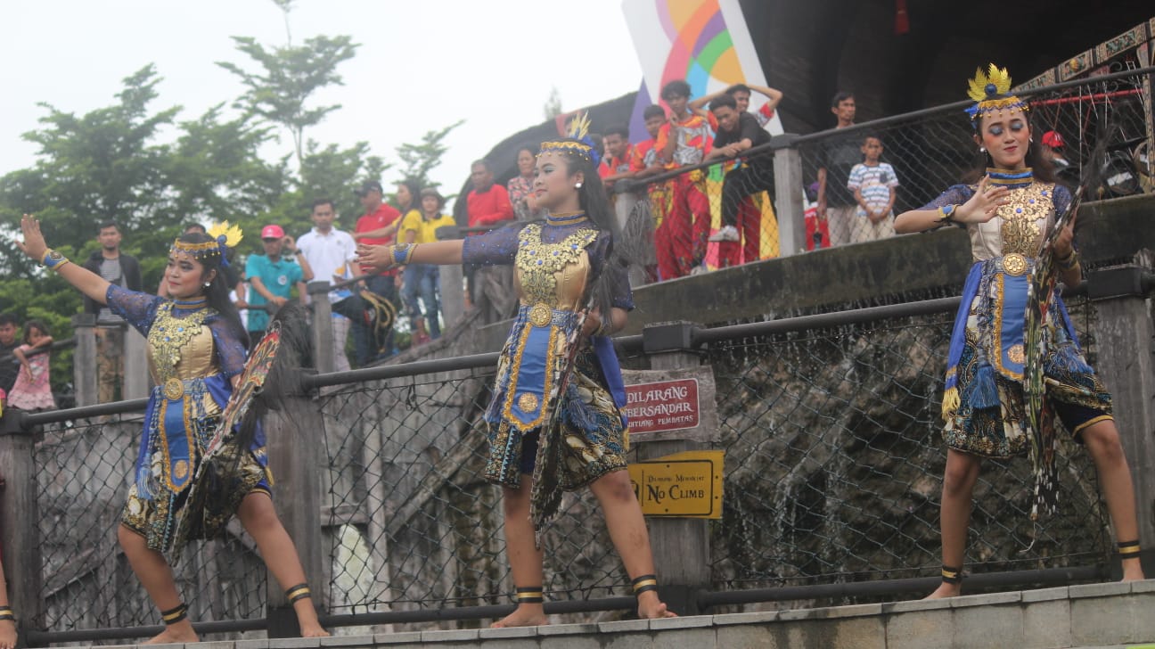 Tradisi Padusan Jogja Bay Gelar Jathilan, Angklung, Dan Bubble Foam Party