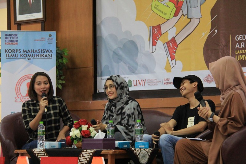 Communication Awards 2018 Lestarikan Bahasa Daerah Melalui Karya