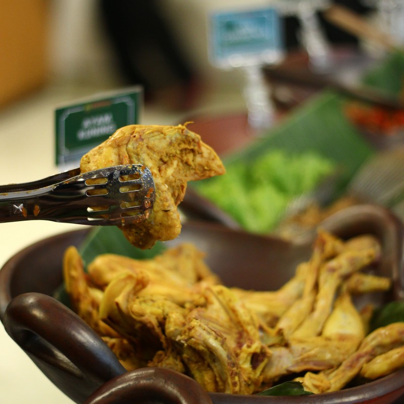 Bale Nyoenya dan Nyoenya Wedang; Destinasi Kuliner Serba Bisa