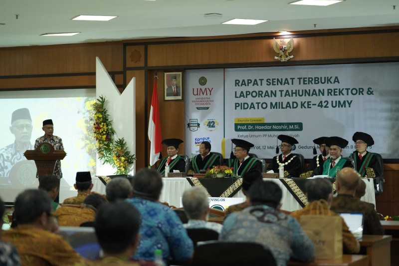 Tutup Rangkaian Milad ke-42, Ketua Umum PP Muhammadiyah Usung Peran Strategis UMY