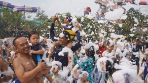 Serunya_Bermain_Salju_Bersama_Keluarga.JPG